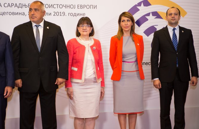 Region kasni u oblastima povezanosti, digitalizacije i inovacija