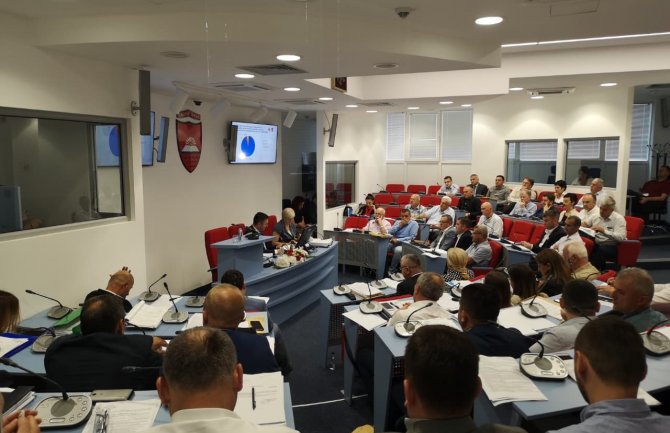  Minut ćutanja u čast preminulog Bulatovića, imenovani potpredsjednici Opštine