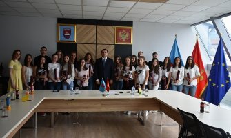 Smolović ugostio đake generacije:  Nadam se da će mnogi od vas svoju sudbinu vezati za Bijelo Polje 