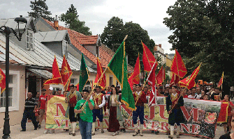 Na ulicama Cetinja održan je “Veliki crnogorski marš”