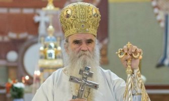 Amfilohije: Bezbožnici bi da stvaraju crkve