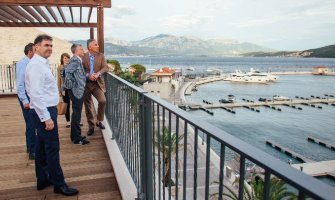 Portonovi luka i granični prelaz