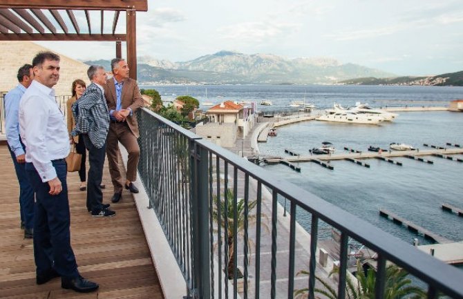 Portonovi luka i granični prelaz