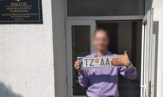 Tuzi dobile registarske tablice-TZ