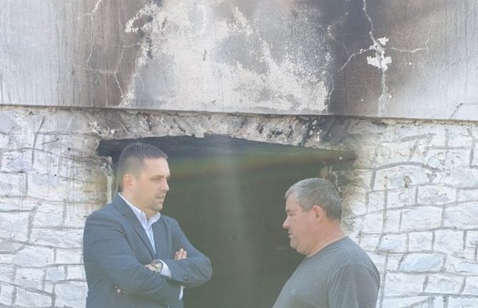 2.000 eura od Opštine porodici Femić čija je kuća izgorjela u požaru
