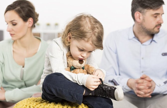 Osnovati alimentacioni fond u CG i riješiti problem nedavanja izdržavanja