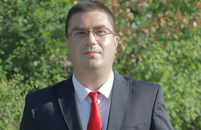  Rovčanin: U DPS-u na stotine Đačića, vrijeme će pokazati da li njegov istup bio iskren