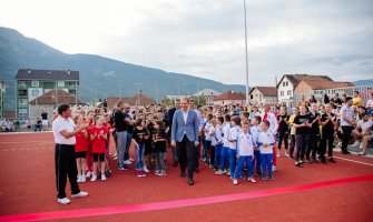 Svečano otvoreni školski tereni u Plavu vrijedni 250 000