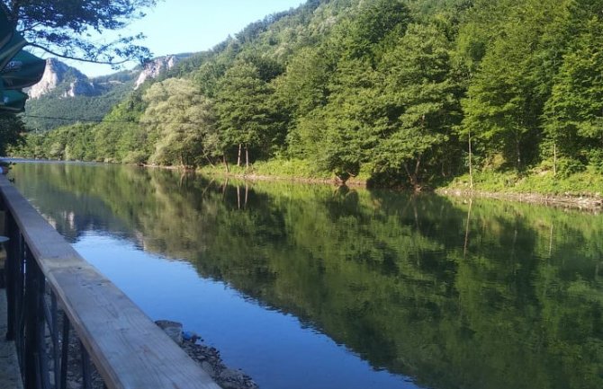 Veoma toplo, do 37 stepeni