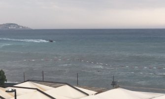 Ne mare za upozorenja: Sedam osoba spašeno za nepunih sat vremena iz talasa u Baru, Čanju, Sutomoru