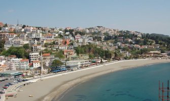 Zec: U Ulcinju više turista nego lani