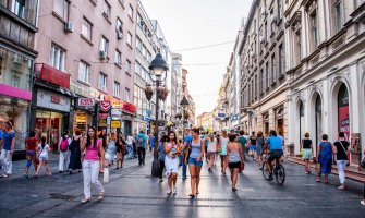 Beograd: Obrušila se fasada na prolaznika u Knez Mihailovoj, prebačen na VMA