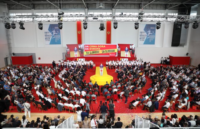 Demokrate: Šef delegacije potvrdio riječi Alekse Bečića