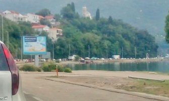 Kilometarske kolone: Pola sata od Bijele do trajektnog prelaza