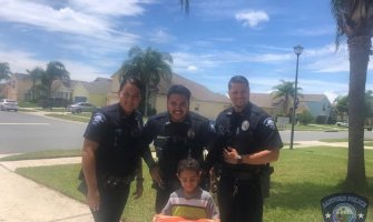 Dječak pozvao policiju da mu dostave picuu, želja mu se ispunila