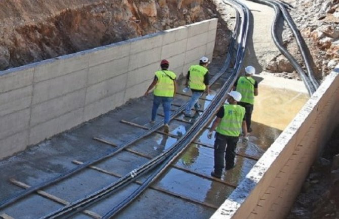 Kujović: Podmorski kabl za veći energetski potencijal