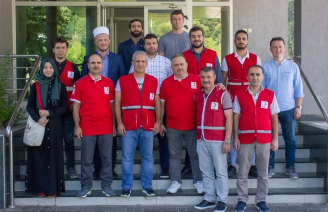 Crveni polumjesec Republike Turske donirao kurbane širom Crne Gore