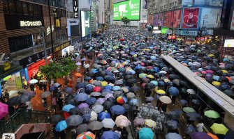 Na protestu u Hongkongu 1,7 miliona ljudi