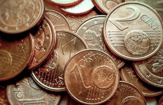 Prvo da stupi zakon na snagu, pa tek kazne za trgovce koji ne vraćaju kusur od jednog ili dva centa