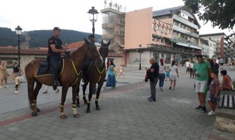 Konjička patrola prošetala ulicama Pljevalja