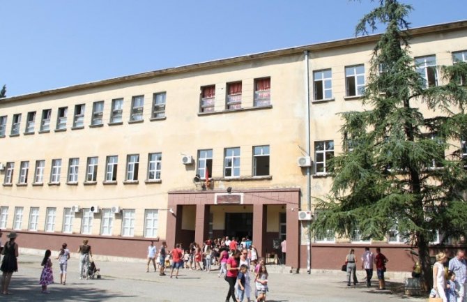 Bivši učenik donirao 180.000 eura za obnovu škole u Podgorici 