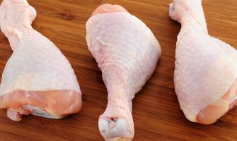 Uništeno oko 43,8 tona hrane iz uvoza zbog nepravilnosti i 14.000 pilića zbog salmonele