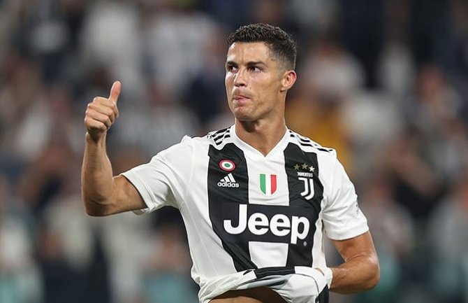 Ronaldo nedjeljno zarađuje 600.000 eura