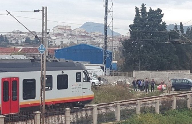 Osuđena na pola godine kućnog pritvora zbog nesreće u kojoj joj je stradao sin