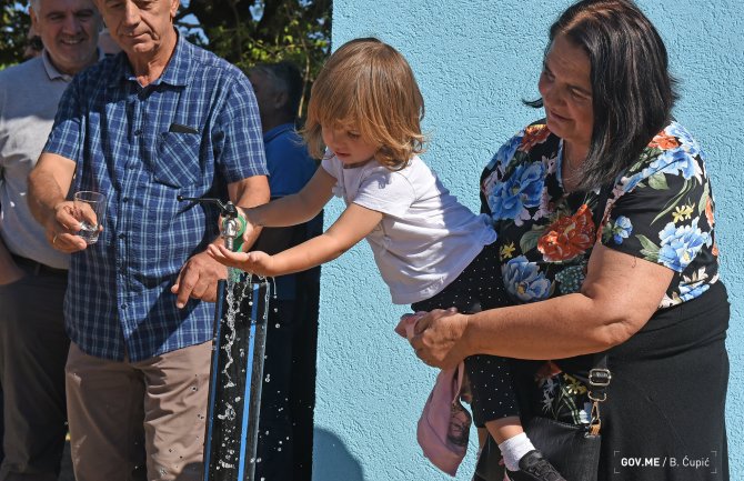 Mještani Bršna i Dragovoljića dobili vodu, završena i rekonstrukcije spomen česme u Banjanima