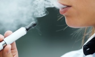 Potvrđen prvi slučaj teške bolesti pluća zbog elektronskih cigareta