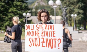 Montenegro Prajd karavan krenuo Crnom Gorom: Prvo javno okupljanje trans osoba održano u KL