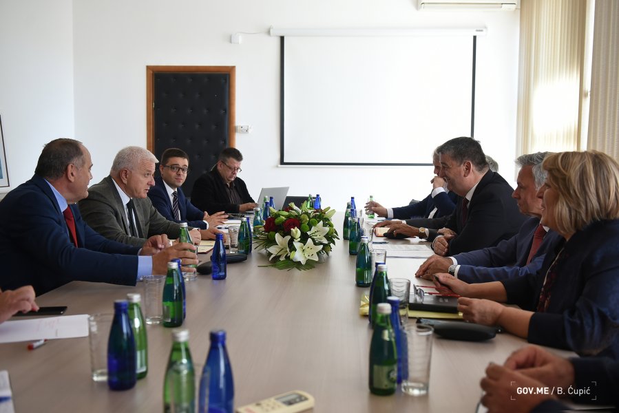 4874270456606eb046379o