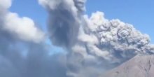 Eruptirao jedan od najaktivnijih japanskih vulkana: Oblak pepela do 4000 metara iznad vulkana (VIDEO)