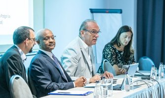 Unaprijediti znanje i sposobnosti zdravstvenih radnika koji rade sa marginalizovanim grupama