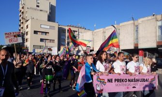 Povorka ponosa bez incidenata, zatraženo usvajanje zakona o životnom partnerstvu osoba istog pola