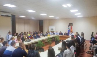 Mladi DPS-a Bar predložili Đukanovića za predsjednika partije