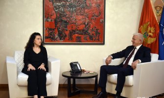 Marković zaposlio slijepu djevojku Merimu Feratović:  U Vladi ima mjesta sa OSI