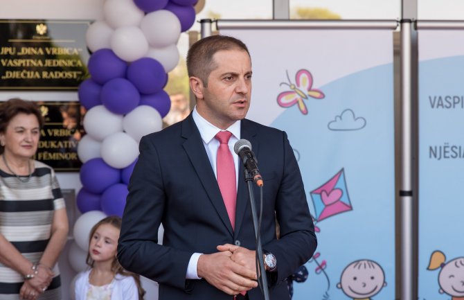 Šehović: Država će znati da zaštiti djecu i sve koji rade sa njima, hitno sankcionisati brutalno nasilje naočigled djece