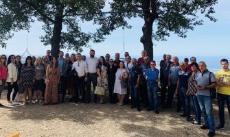 Demokrate predlažu glasanje pečatom, a ne olovkom