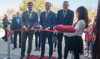 Otvorena nova škola u Plavu, vrijedna 230 000 eura(FOTO)