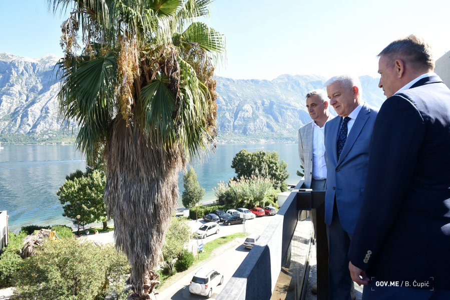 dukomarkoviradnaposjetaoptinikotor48896554088o