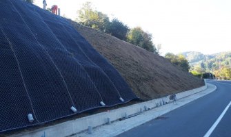 Sanirana kosina uz Mojkovačku ulicu u Bijelom Polju