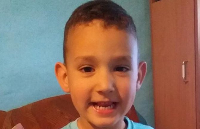 Pomozimo petogodišnjem Viktoru da nastavi liječenje: Potrebno oko 3.000 eura!