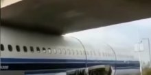 Pilot uspio da za kratko vrijeme izvuče avion ispod mosta (VIDEO)