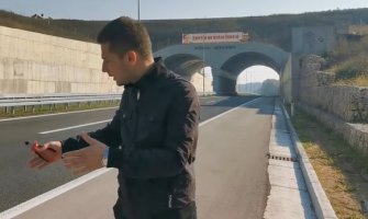 Popeo se na tunel na autoputu i skinuo sliku Dodika i Vučića: Naučite jednom za svagda da je zakon isti za sve