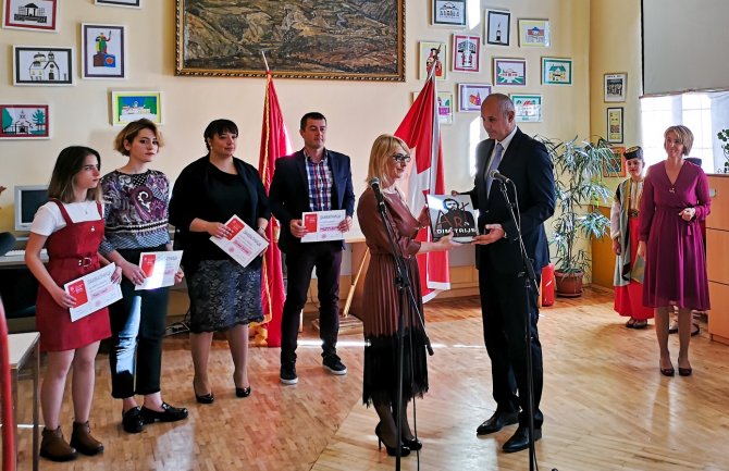 Cetinje: Naredne školske godine besplatni udžbenici za prvih pet razreda