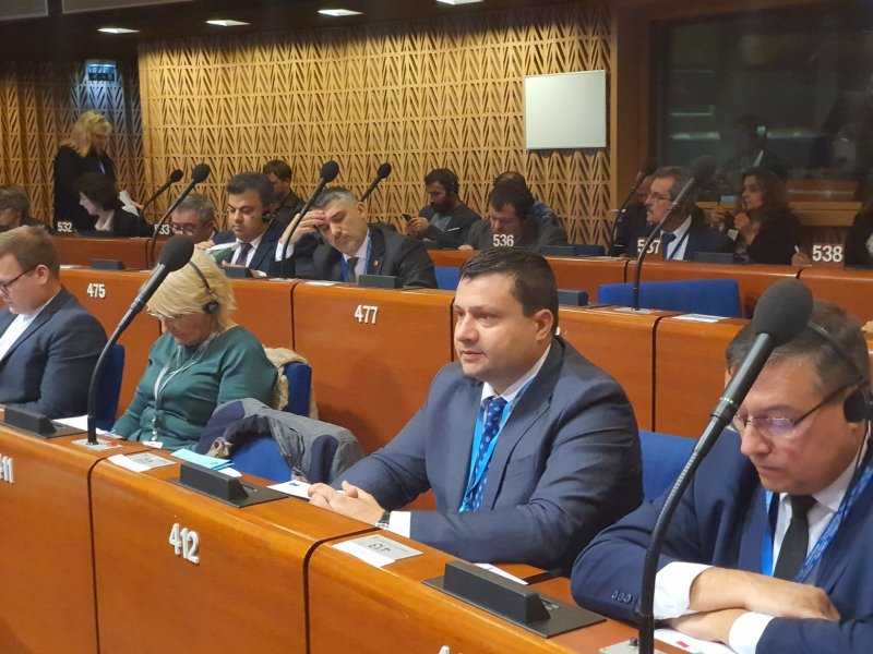 0020a460d45a9da05ae726f7c21ab9c5bda64a8e0780c6660d0ddc64fe3768877ad56483d3de