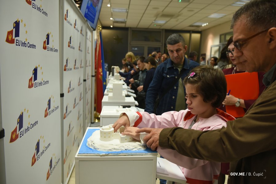 490145225078d298ea084o