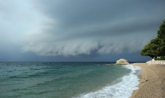 U zemljama regiona stiže nevrijeme: Vremenske nepogode moguće u Crnoj Gori