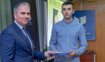 EPCG dodijelila stipendije najboljim studentima Elektrotehničkog fakulteta